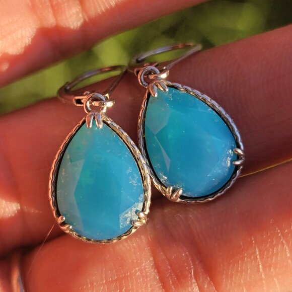 Aqua blue chalcedony glass 925 FD Felicia Designs sterling silver teardrop ornat - Picture 1 of 16